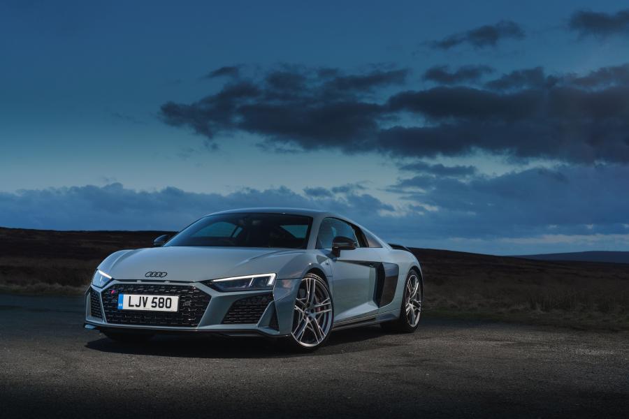  Audi R8 V10 Performance 2019 года  (UK) (фото 21 из 136)